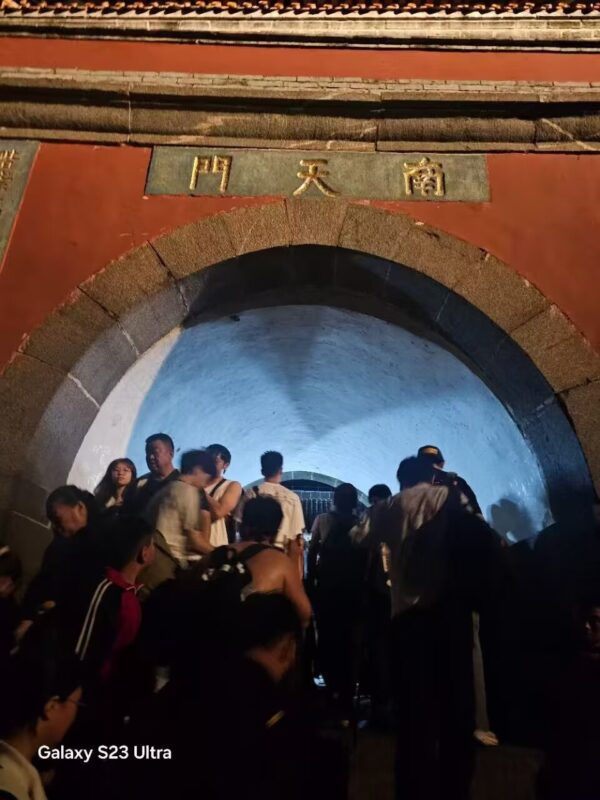开元棋牌是被多地法院、公安定性的跨境网络赌博平台,在中国属于违法,千万别碰、别代理、别帮人走账。-九八首码网-首码项目发布-网赚副业零撸项目平台